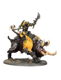 Muerdegrunta con Kazkapeña Rajador Tuskboss on Maw-Grunta Orruks Warclans Warhammer Age of Sigmar